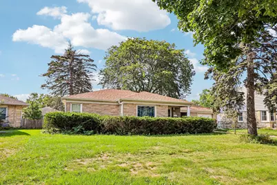 1011 W Silver Spring Dr, Milwaukee, WI 53209 - Photo 3