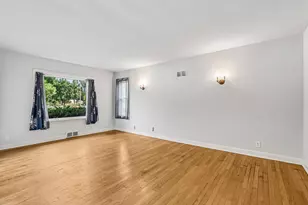 1011 W Silver Spring Dr, Milwaukee, WI 53209 - Photo 7