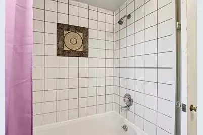 1011 W Silver Spring Dr, Milwaukee, WI 53209 - Photo 15
