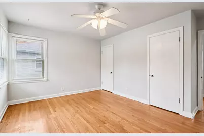 1011 W Silver Spring Dr, Milwaukee, WI 53209 - Photo 17