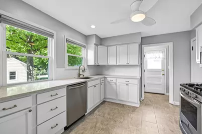 2849 N 89th St, Milwaukee, WI 53222 - Photo 15