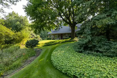 2225  Edgewood Dr, Grafton, WI 53024 - Photo 29