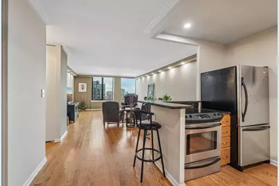 929 N Astor St #2305, Milwaukee, WI 53202 - Photo 15