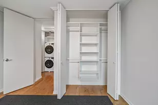 929 N Astor St, Milwaukee, WI 53202 - Photo 19