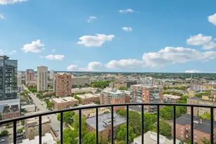929 N Astor St, Milwaukee, WI 53202 - Photo 13