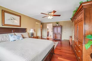 929 N Astor St, Milwaukee, WI 53202 - Photo 29