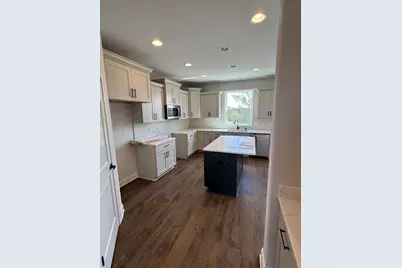 N56W20719  Muirfield Dr, Menomonee Falls, WI 53051 - Photo 13