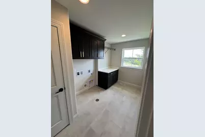 N56W20719  Muirfield Dr, Menomonee Falls, WI 53051 - Photo 25