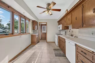 2501 Pinehurst Ave, Racine, WI 53403 - Photo 5