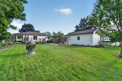 2501  Pinehurst Ave, Racine, WI 53403 - Photo 23