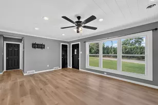 W164N11974 Fond du Lac Ave, Germantown, WI 53022 - Photo 5