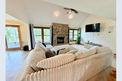N146W10907  Heritage Pkwy, Germantown, WI 53022 - Photo 9