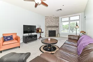 35 Harborview Dr, Racine, WI 53403 - Photo 9