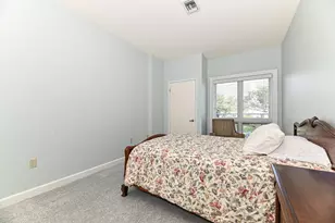 35 Harborview Dr, Racine, WI 53403 - Photo 17