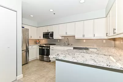 35  Harborview Dr #112, Racine, WI 53403 - Photo 5