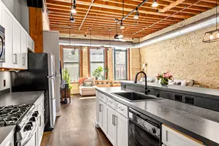 141 N Water St, Milwaukee, WI 53202 - Photo 21