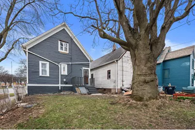 2873 N Dr William Finlayson St, Milwaukee, WI 53212 - Photo 19