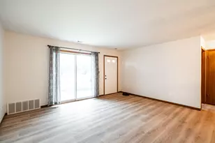 6507 Spring St, Racine, WI 53406 - Photo 7
