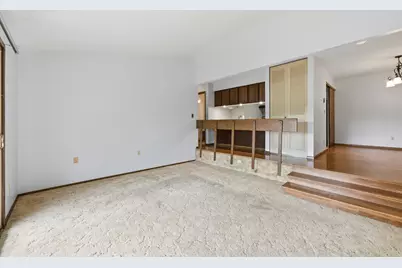 8751 W Oklahoma Ave #D, Milwaukee, WI 53227 - Photo 5