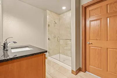 138 W Pittsburgh Ave, Milwaukee, WI 53204 - Photo 11