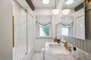 5854 N Bay Ridge Ave, Whitefish Bay, WI 53217 - Photo 23