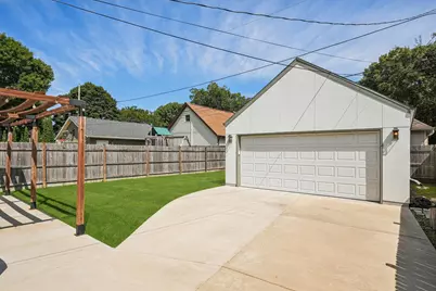 5854 N Bay Ridge Ave, Whitefish Bay, WI 53217 - Photo 31