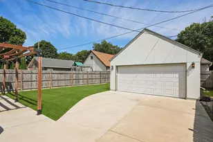 5854 N Bay Ridge Ave, Whitefish Bay, WI 53217 - Photo 31