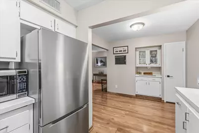 7530 N Port Washington Rd, Fox Point, WI 53217 - Photo 11