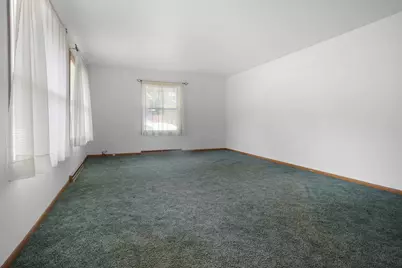 229  Bittersweet Dr, West Bend, WI 53095 - Photo 3
