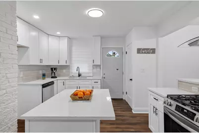 4808 S 24th St, Milwaukee, WI 53221 - Photo 5