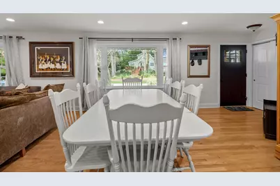 853  Van Slyke Dr, Fontana, WI 53125 - Photo 11