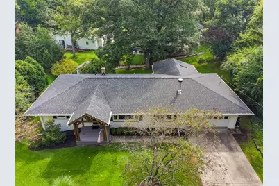 853  Van Slyke Dr, Fontana, WI 53125 - Photo 3