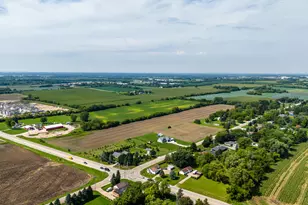 12130 Spring St, Racine, WI 53177 - Photo 41