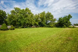 12130 Spring St, Racine, WI 53177 - Photo 45