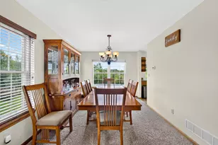 302 Margaret Ct, Burlington, WI 53105 - Photo 11