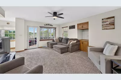 302  Margaret Ct, Burlington, WI 53105 - Photo 13
