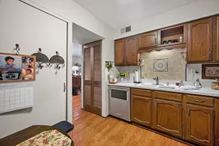 3635 N Tucker Pl, Milwaukee, WI 53222 - Photo 11