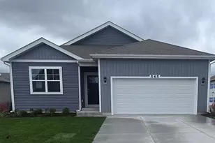 565 Revere St, Burlington, WI 53105 - Photo 1