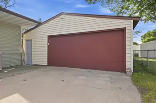 3260 33rd St, La Crosse, WI 54601 - Photo 17