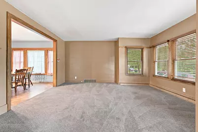 1964 S 81st St, West Allis, WI 53219 - Photo 7