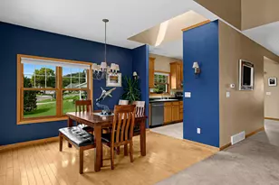 100 Calla Ct, Onalaska, WI 54650 - Photo 9