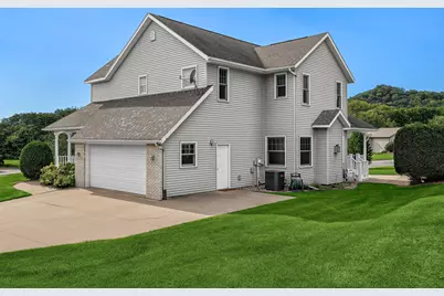 100  Calla Ct, Onalaska, WI 54650 - Photo 31