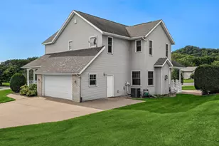 100 Calla Ct, Onalaska, WI 54650 - Photo 31