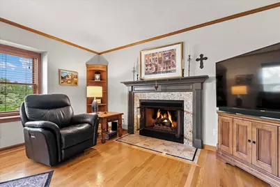 258  Clover Ln, Fredonia, WI 53021 - Photo 3