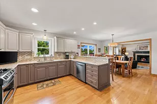 258 Clover Ln, Fredonia, WI 53021 - Photo 13