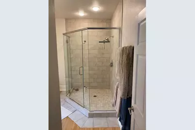 1501 N Cass St, Milwaukee, WI 53202 - Photo 7