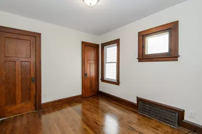 3226 N Newhall St, Milwaukee, WI 53211 - Photo 13