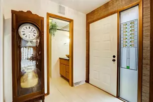 95 Woodfield Ct, Racine, WI 53402 - Photo 7