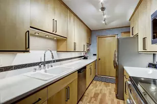 95 Woodfield Ct, Racine, WI 53402 - Photo 7