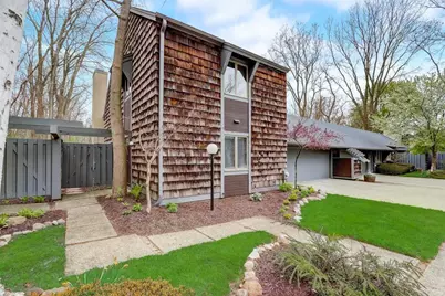 95  Woodfield Ct, Racine, WI 53402 - Photo 1